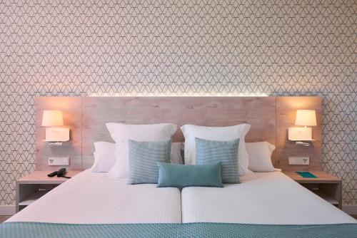 Habitación Doble My Favourite Club con vistas al mar del hotel Alua Tenerife