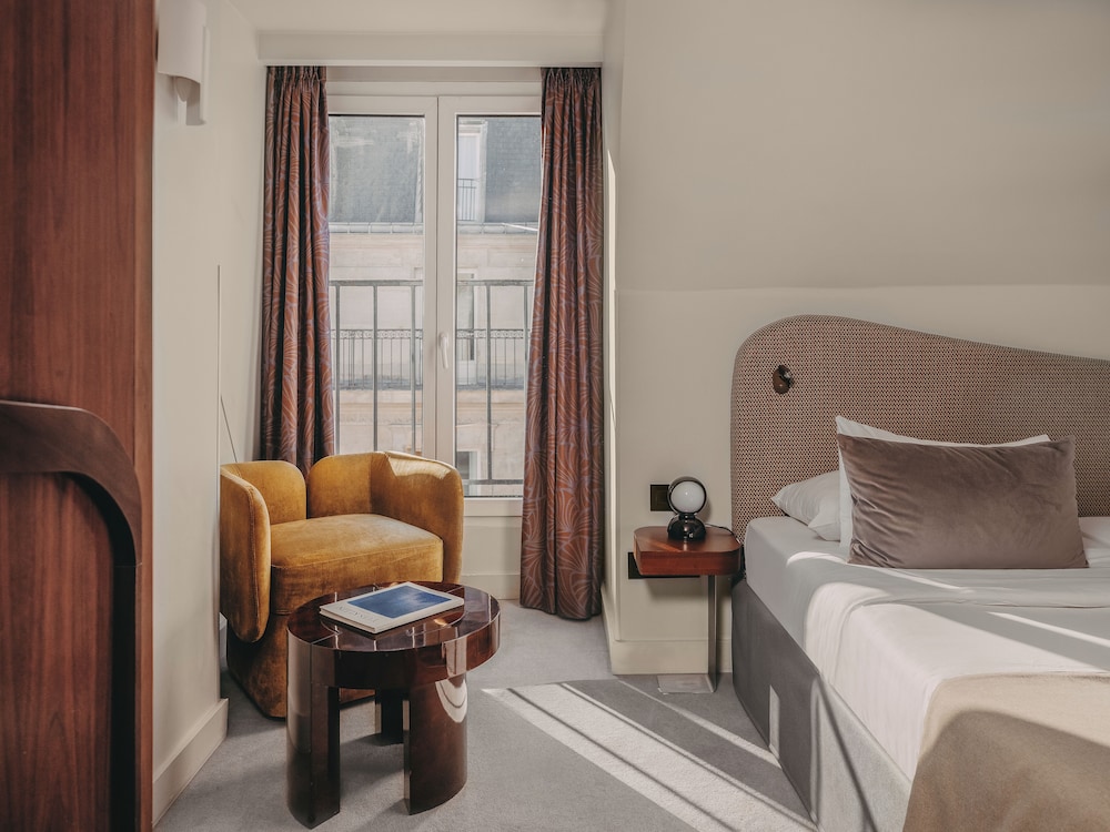 Junior suite 1 Cama queen 1 Cama Individual del hotel Belloy Saint-germain. Foto 1
