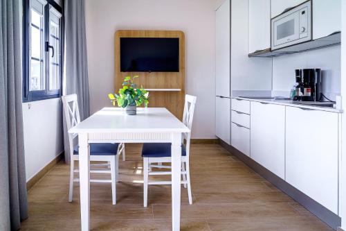 Apartamento Superior del hotel Cordial Marina Blanca. Foto 2