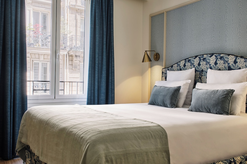 Habitación clásica del hotel Etoile Saint Ferdinand By Happyculture. Foto 1