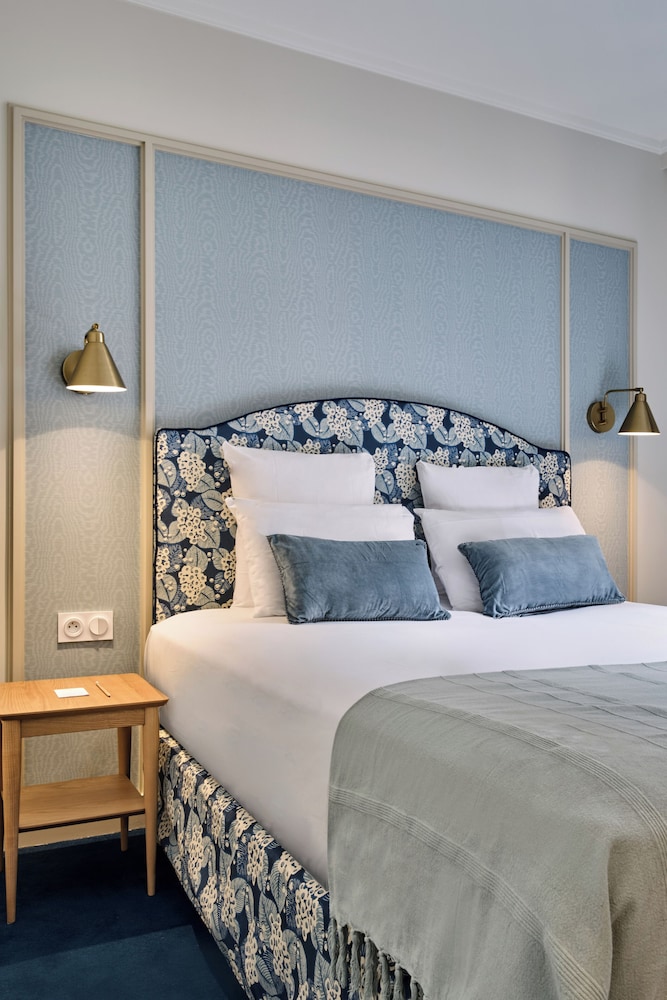 Habitación superior del hotel Etoile Saint Ferdinand By Happyculture. Foto 3