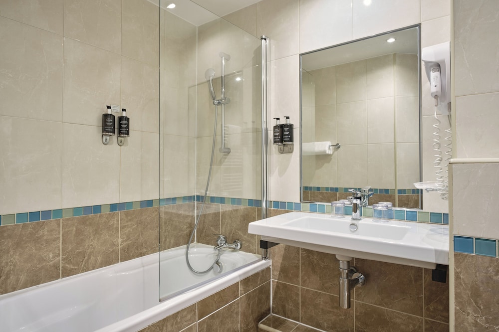 Habitación superior del hotel Etoile Saint Ferdinand By Happyculture. Foto 5