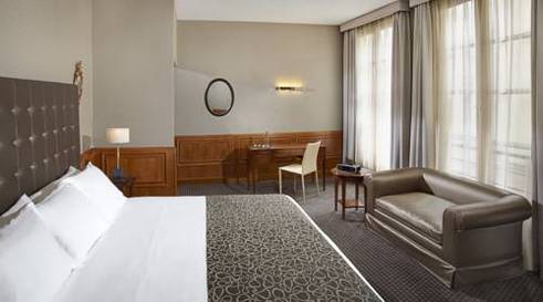 Habitación Doble Grand Premium del hotel Melia Paris Vendôme. Foto 3
