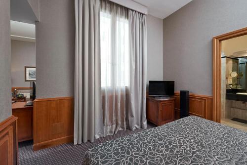 Habitación Doble Grand Premium del hotel Melia Paris Vendôme. Foto 5