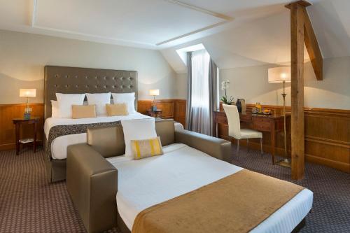 Habitación Doble Grand Premium del hotel Melia Paris Vendôme. Foto 7
