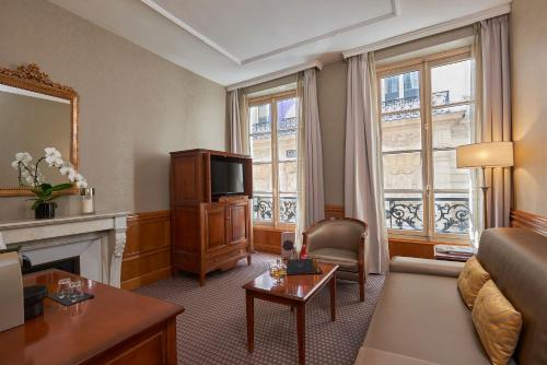 Suite Junior del hotel Melia Paris Vendôme. Foto 4