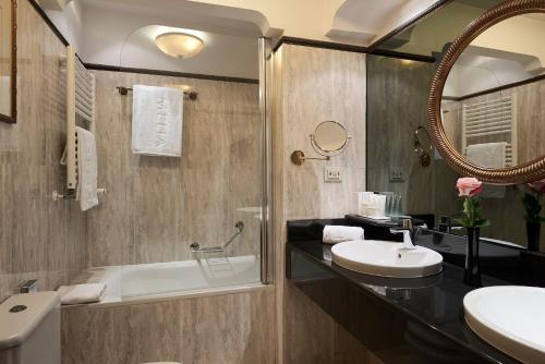 Suite Junior del hotel Melia Paris Vendôme. Foto 6