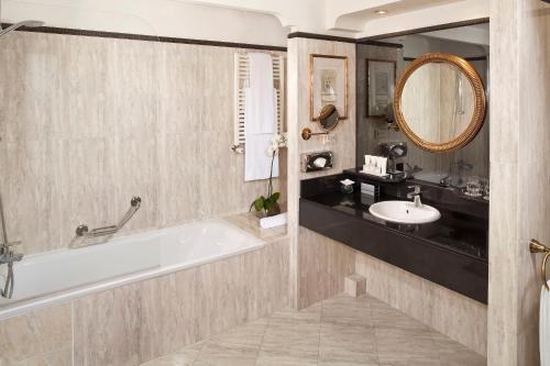 Habitación Doble Meliá - 2 camas del hotel Melia Paris Vendôme. Foto 4