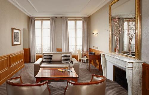 Suite Grand del hotel Melia Paris Vendôme. Foto 2