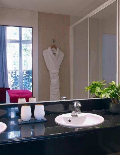 Suite Junior del hotel Paris Opera Affiliated by Meliá. Foto 5