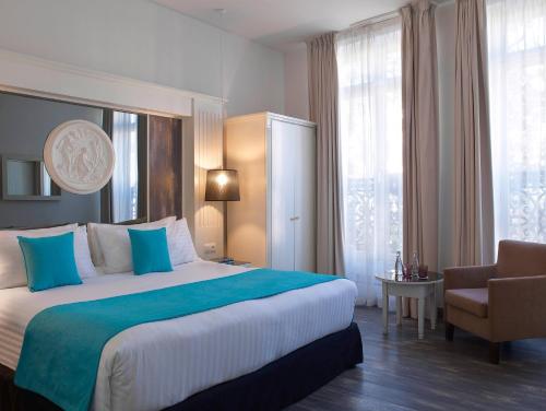 Habitación Premium del hotel Paris Opera Affiliated by Meliá. Foto 4