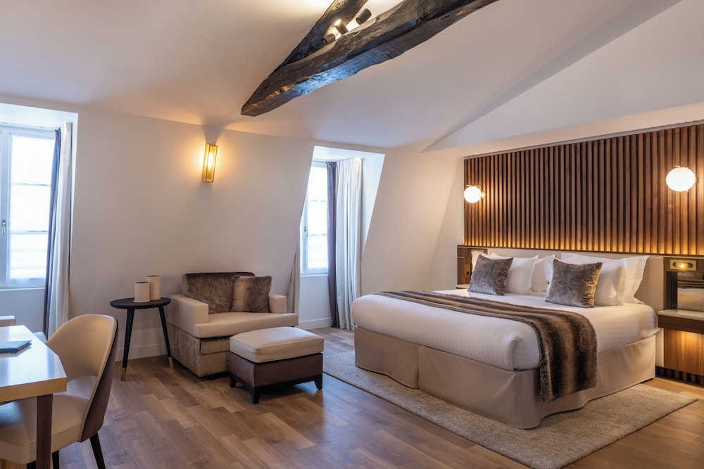 Suite del hotel Lord Byron. Foto 2