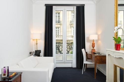 Suite Grand del hotel Melia Paris Champs Elysées. Foto 5