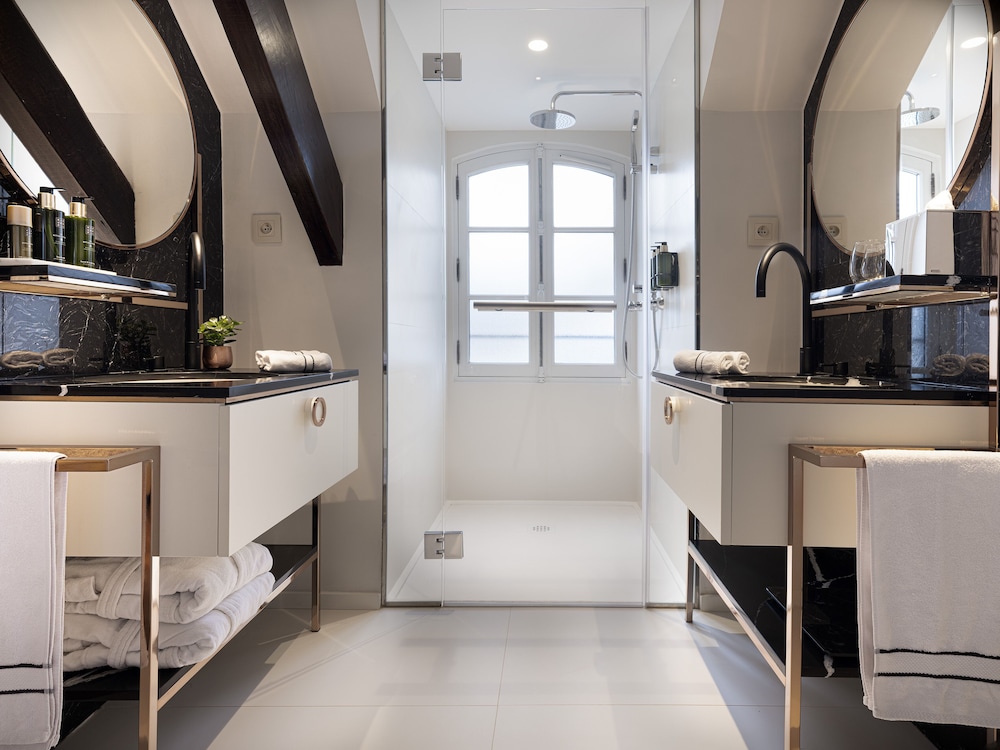 Suite Elena Sorolla del hotel Maison Colbert Member of Melia Collection. Foto 12