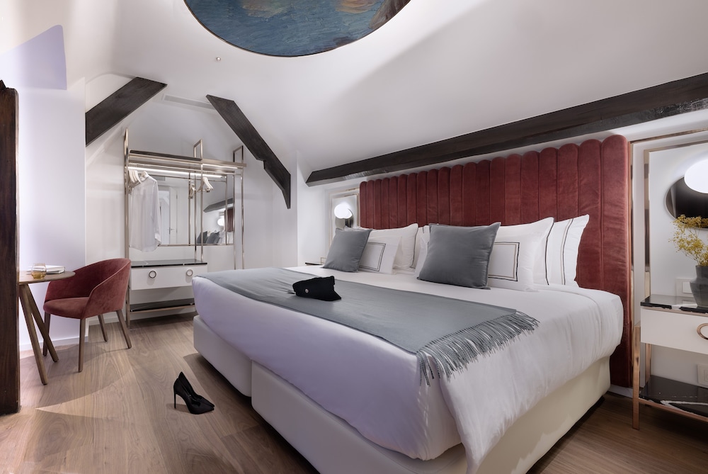 Suite Ejecutiva Maria Sorolla del hotel Maison Colbert Member of Melia Collection