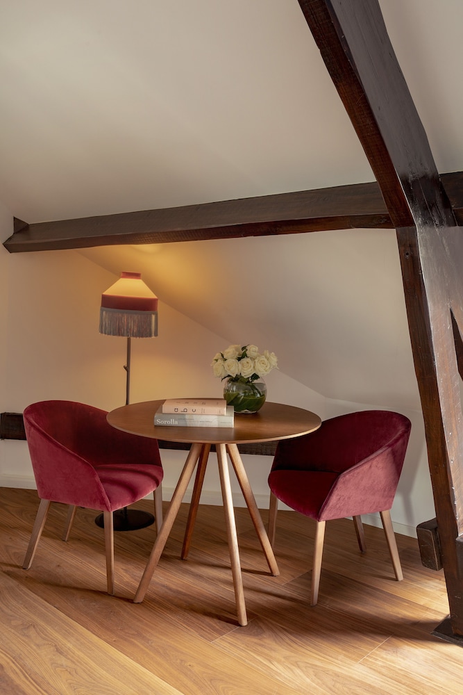 Suite Ejecutiva Maria Sorolla del hotel Maison Colbert Member of Melia Collection. Foto 8