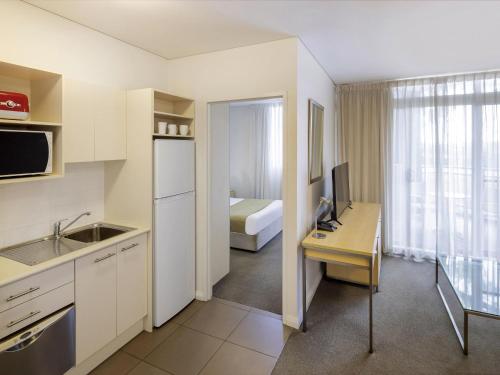 Estudio con 1 cama King Size del hotel Mantra Castle Hill Sydney. Foto 4
