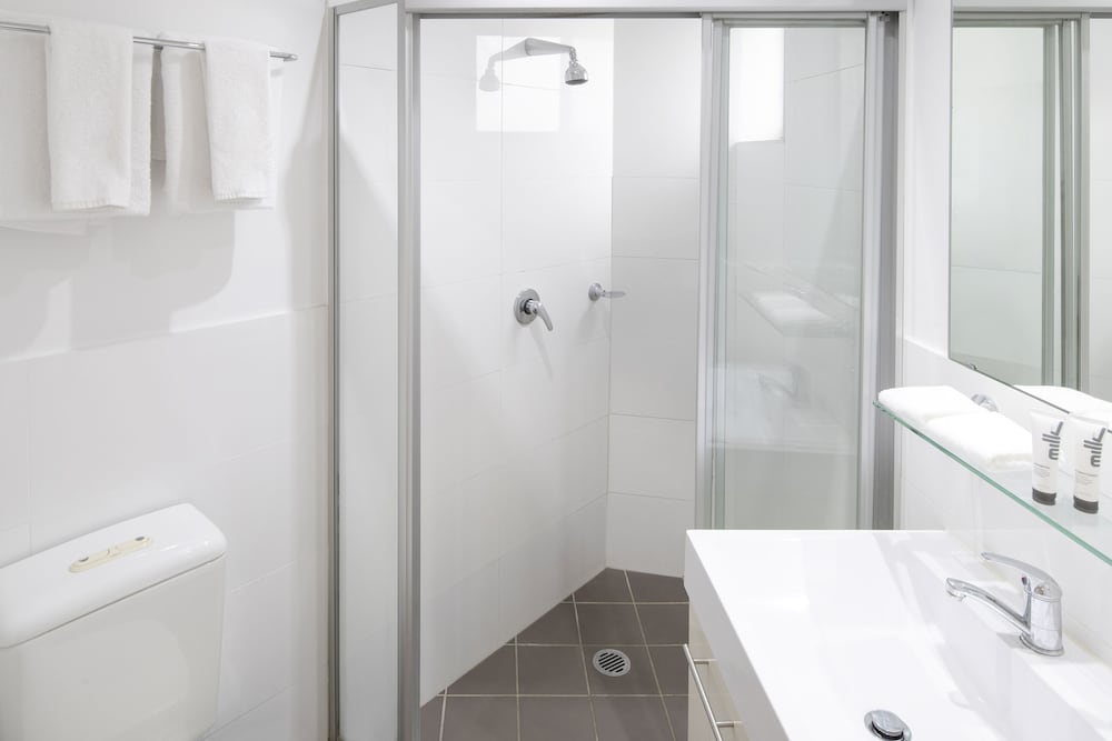Apartamento con 1 cama queen size del hotel Mantra Castle Hill Sydney. Foto 8