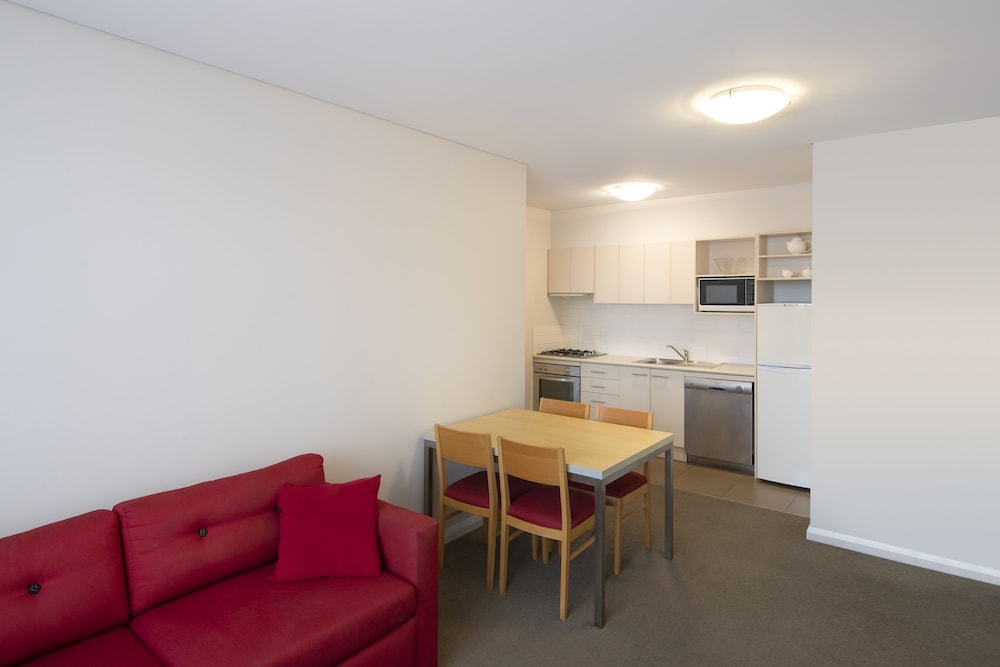 Apartamento de 2 dormitorios con 2 camas king size del hotel Mantra Castle Hill Sydney. Foto 2