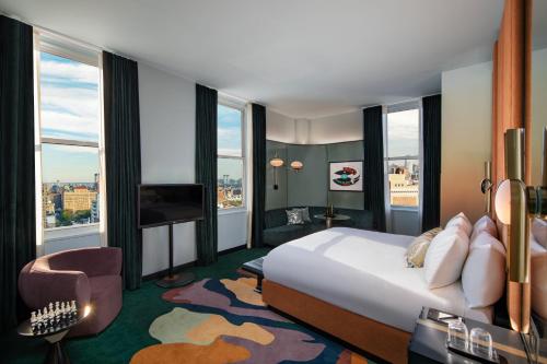 Premier Deluxe Guest Room, 1 King, Park View, Corner Room - Hearing Accessible del hotel W New York - Union Square. Foto 1
