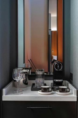 Premier Deluxe Guest Room, 1 King, Park View, Corner Room - Hearing Accessible del hotel W New York - Union Square. Foto 4