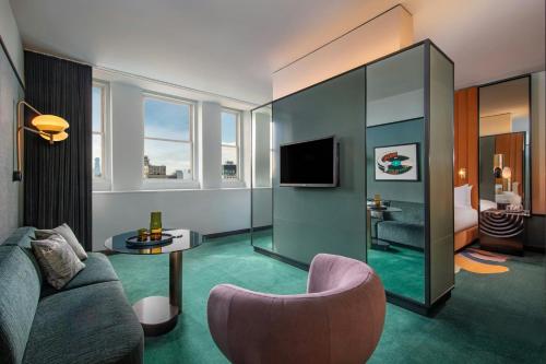 Suite Deluxe con cama extragrande del hotel W New York - Union Square