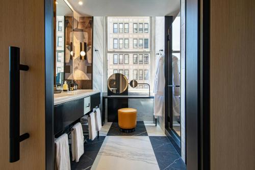 Suite Urban con cama extragrande del hotel W New York - Union Square. Foto 5