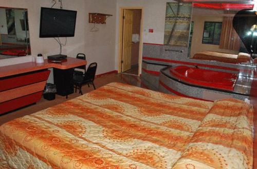Habitación Superior con cama extragrande del hotel South Bay. Foto 1