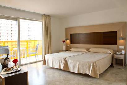 Habitación Twin Clásica del hotel Dynastic. Foto 3