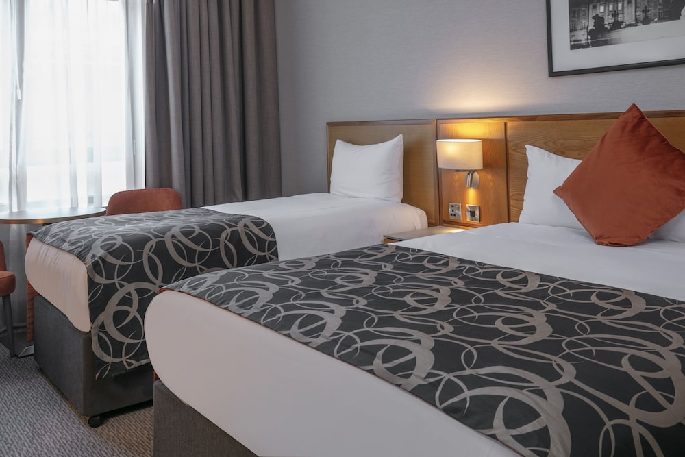 Habitación estándar, 2 camas individuales, no fumadores del hotel The Crown London Hotel, Cricklewood North West London, WorldHotels Distinctive