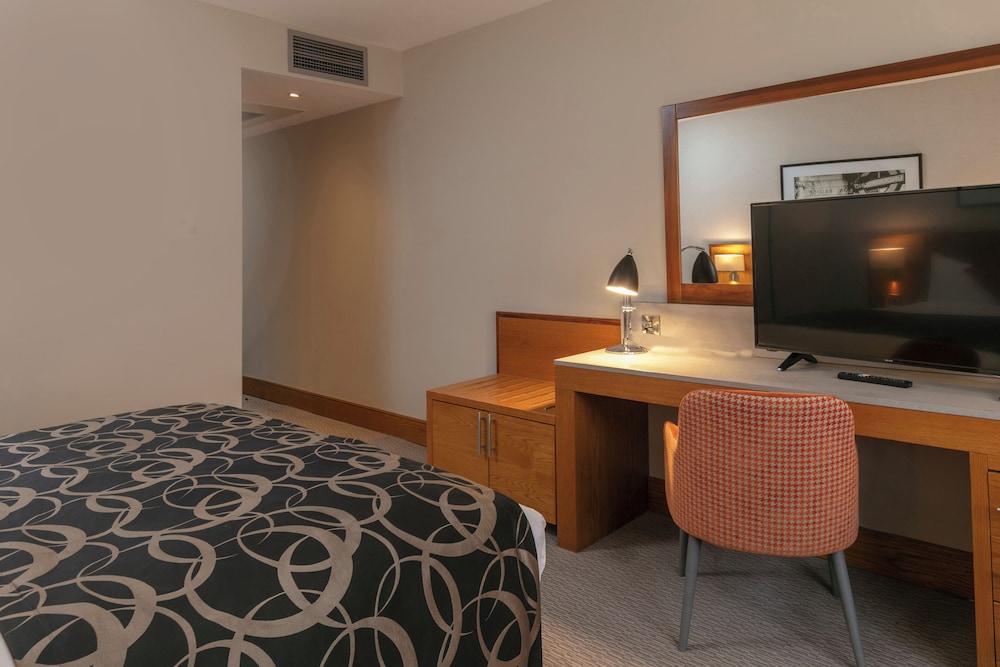 Habitación estándar, 1 cama doble, no fumadores del hotel The Crown London Hotel, Cricklewood North West London, WorldHotels Distinctive. Foto 5
