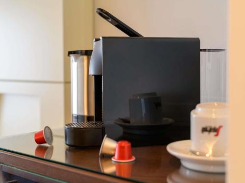 Suite Deluxe con cama extragrande del hotel Pullman Cologne. Foto 10