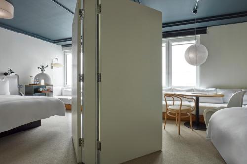 Estudio Plus + Estudio Plus del hotel One Hundred Shoreditch. Foto 2