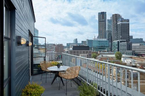 Suite Estudio Oeste del hotel One Hundred Shoreditch. Foto 5