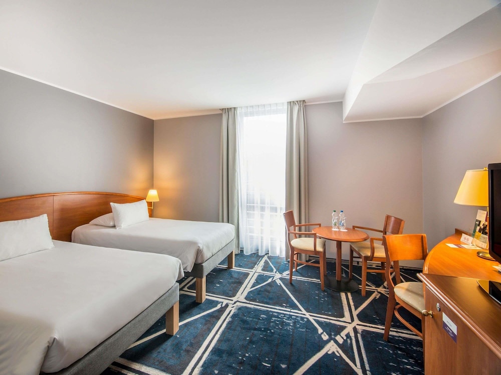 Habitación Standard con 2 camas individuales del hotel Mercure Poznan Centrum. Foto 1