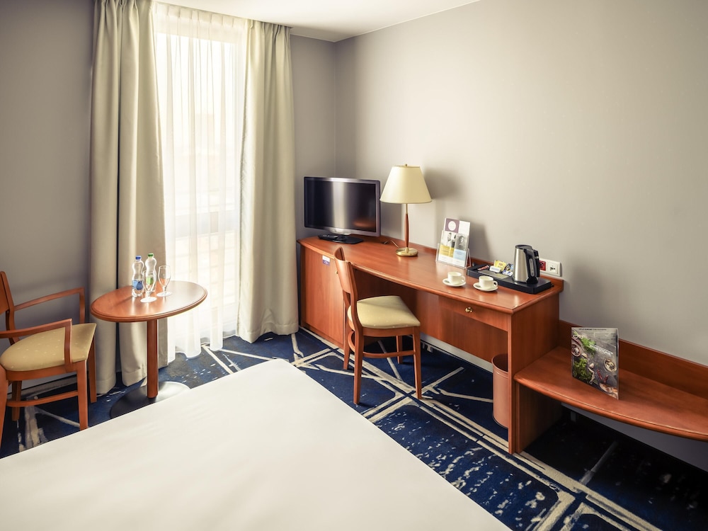 Habitación Standard con 2 camas individuales del hotel Mercure Poznan Centrum. Foto 5