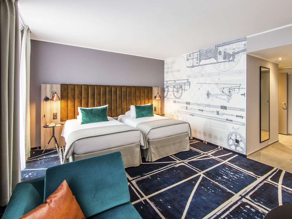 Habitación de categoría superior con 2 camas individuales del hotel Mercure Poznan Centrum