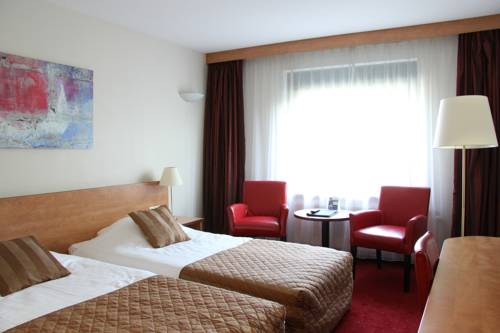 Habitación doble Lujo 2 camas del hotel Best Western Plus Amsterdam Airport. Foto 2