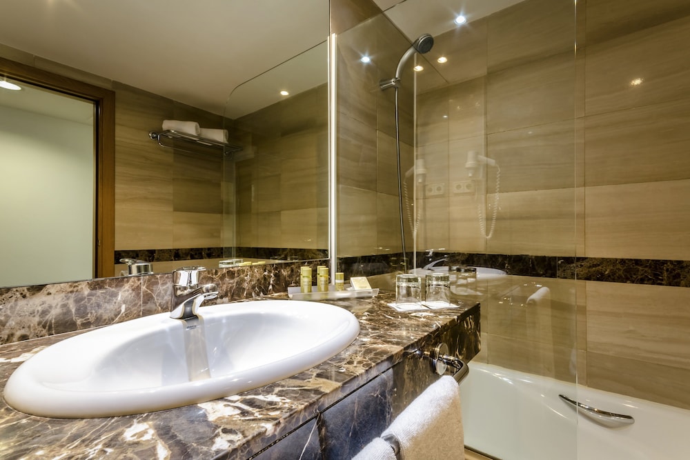 Habitación estándar doble del hotel Exe Barberà Parc. Foto 3