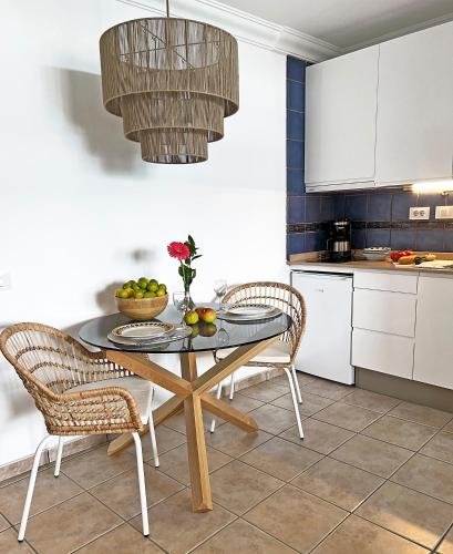 Apartamento de 1 dormitorio con balcón o terraza del hotel Sunsuites Carolina and Collection. Foto 9