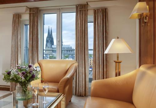 Suite Deluxe del hotel Maritim Köln. Foto 1