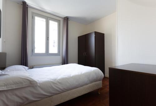 Habitación Cuádruple Estándar del hotel Hôtel Mimosa