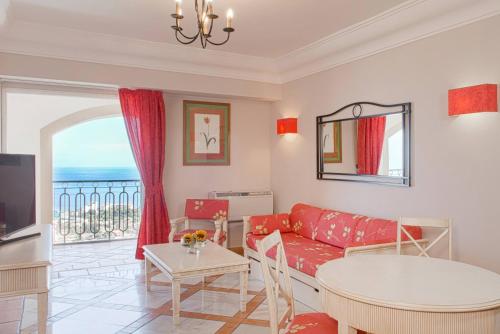 Suite con vistas al mar del hotel Las Aguilas Tenerife, Affiliated By Melia. Foto 1