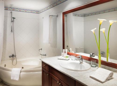 Suite del hotel Las Aguilas Tenerife, Affiliated By Melia