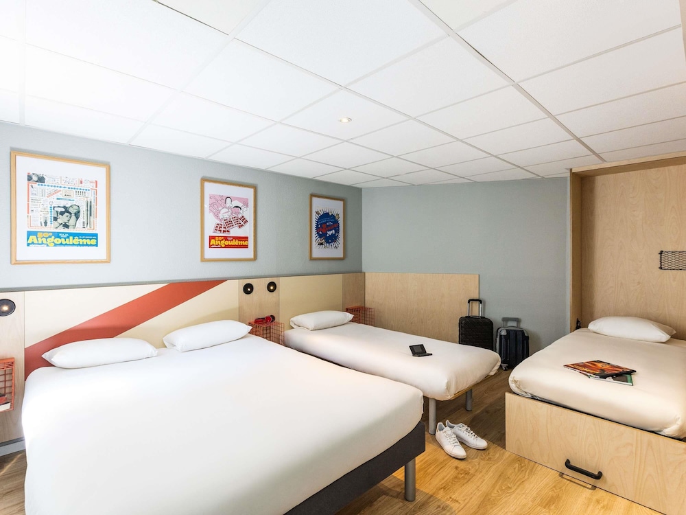 Habitación Familiar del hotel Ibis Budget Angoulême Centre. Foto 4