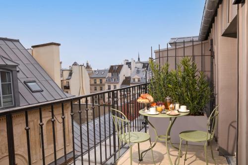 Habitación con balcón del hotel des Orfèvres