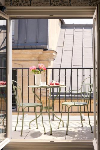 Habitación con balcón del hotel des Orfèvres. Foto 5