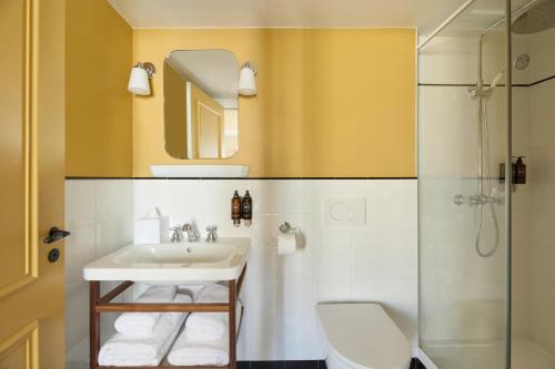 Habitación con balcón del hotel des Orfèvres. Foto 11