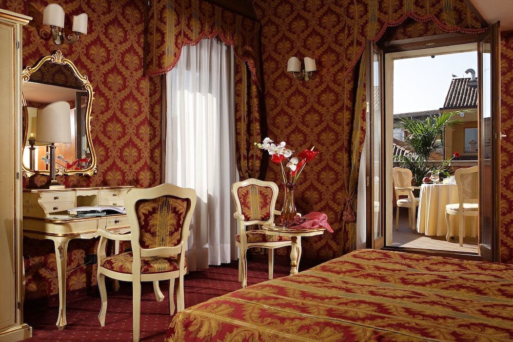 Habitación cuádruple, vistas a la ciudad del hotel Gorizia A La Valigia