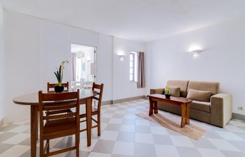 Habitación Familiar del hotel Monica Isabel Beach Club. Foto 6